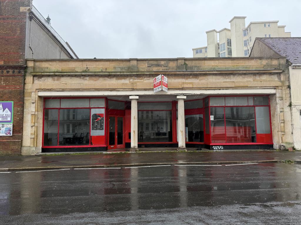 Lot: 24 - FORMER SHOWROOM WITH DEVELOPMENT POTENTIAL (STNC) - View of front of unit from Seaside